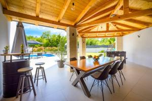 Villa Lea Nea by Istrialux