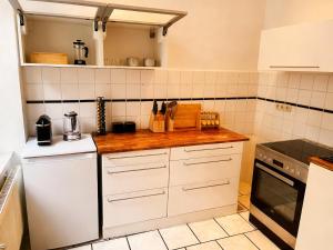 Urban Heritage Suite with work space in Düren Center