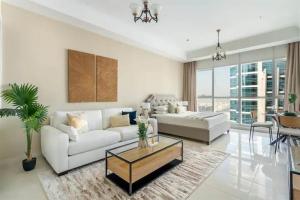 Spectacular Studio & 1 Bedroom Apartments