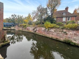 The Clerks Cottage, Eastbridge Hospital