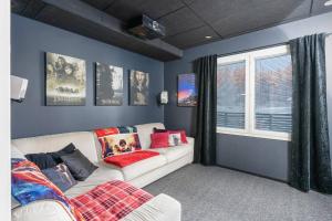 Polar Snowflake Villa