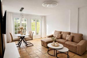 House in Bahía Golf with pool and ocean views