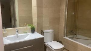 Family Friendly Ground Floor 2 bedroom Dama de Noche RDR200