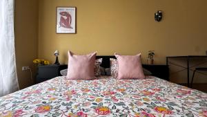 Extralarge Queen Room in the Heart of Bratislava with balcony