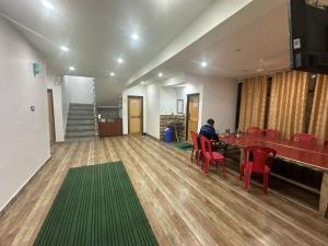 Tip Top Pahalgam