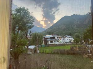Tip Top Pahalgam