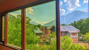 Tip Top Pahalgam