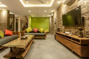 6 BDR Boutique villa in heart of Seminyak