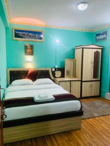 Gyanis Adventure Trekkers Home