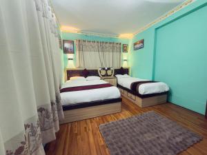 Gyanis Adventure Trekkers Home