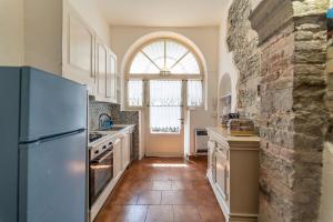 Elegant cottage in the heart of Torno with SmartTV and Wifi