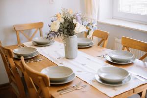 Kraków Modern Apartment | 6 Guests, ParkingTram