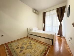 Morning Wood - Downtown Podgorica