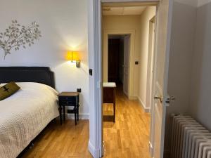 Chambre dhôte du Château lHubertière