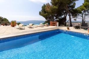 Impresionantes vistas al mar con piscina privada