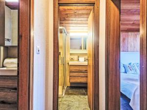 Apartment Les Genets 167D by Interhome