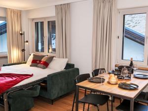 Apartment Sonnhalde A by Interhome