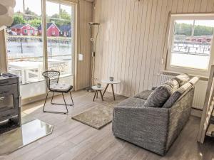 Chalet Pippilotta - am Wasser by Interhome