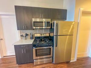 Cozy 3BR Modern 420 Friendly Unit Near McCormick 2001 South State - 4A