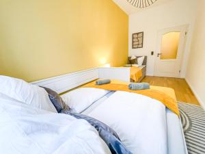 Ferienwohnung im Zentrum mit Infrarotkabine, kostenfreier Tiefgarage, Kingsize Betten und Balkon