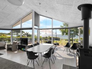 Holiday Home Ubavka - 100m from the sea by Interhome