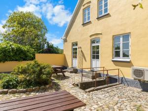 Holiday Home Goti - 850m from the sea by Interhome