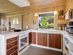 Holiday Home Roald - 320m from the sea by Interhome