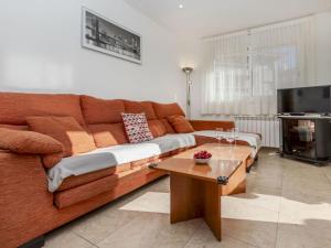 Apartment Nadina by Interhome