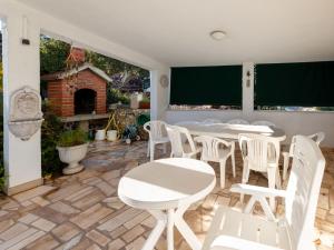 Apartment Dalero 2 by Interhome