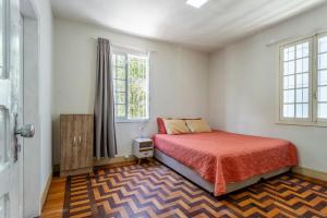 Casa c Garagem e Varanda a 400 m do Museu Imperial