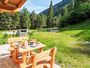 Chalet La Piciola by Interhome
