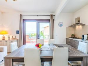 Apartment Lo Smeraldo by Interhome img6