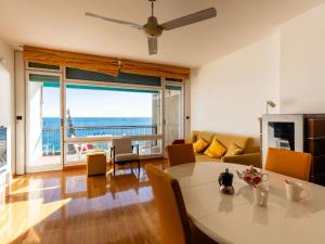 Holiday Home Capo Pino tra le Onde by Interhome