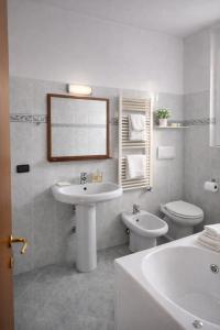 Le Principesse di Rho, vicinanze Milano e fiera