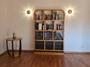 Exklusive Ferienwohnung Bad Salzschlirf - direkt am Waldrand - großer Garten kompett umzäunt - Hunde willkommen - 2 private Stellplätze