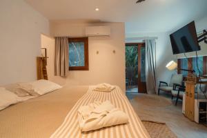 Pousada Colmeia - Praia de Santo André, Bahia