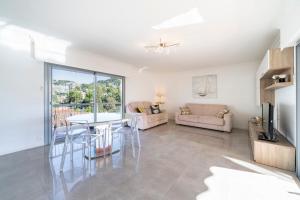 Brand new 2 bedrooms heart of Cannes