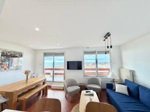 Appartement 3 Pièces avec Terrasse et Vue Mer - FR-1-716-2