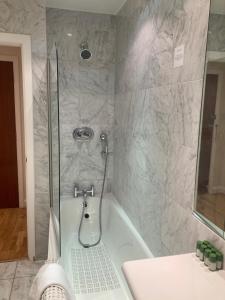 NELL GWYNN HOUSE - Cosy Studio Apartment, Sloane Square, London