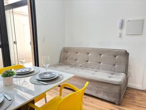 Apto p4 pessoas + Garagem • Perto de tudo