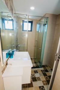 3 bed room- sea view