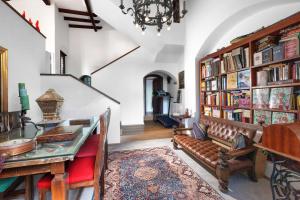 AMORE RENTALS - Villa Florinda