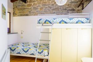 Casa Gisanima Wide Bright Apartment with Garden and Balcony, up to 6 Guests Riomaggiore