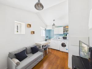 Cozy 1BR Apartment in Estrela | By Airnest