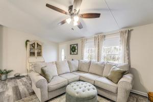 Coastal Retreat Near Camp Lejeune, Dogs Welcome!