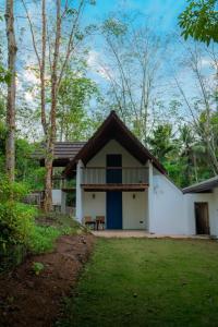 Clara Villas Amithirigala