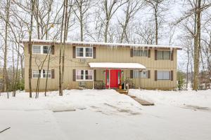 George Lake Views and Access! Family Condo By Trails