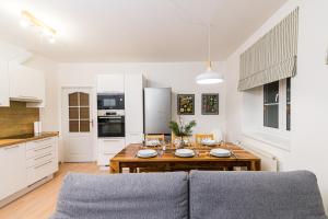 Manhattan by Mountain ways