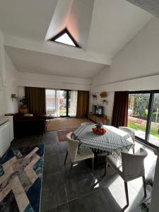 Kauçuk House