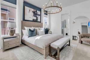 Stunning 5-Bedroom Coastal Retreat in Hanahan